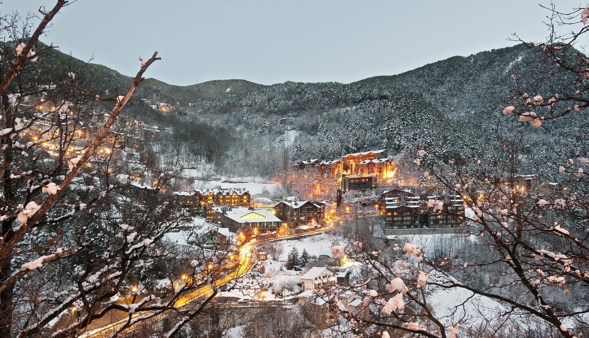 Aparthotel Anyospark Mountain & Wellness Resort La Massana Exterior photo