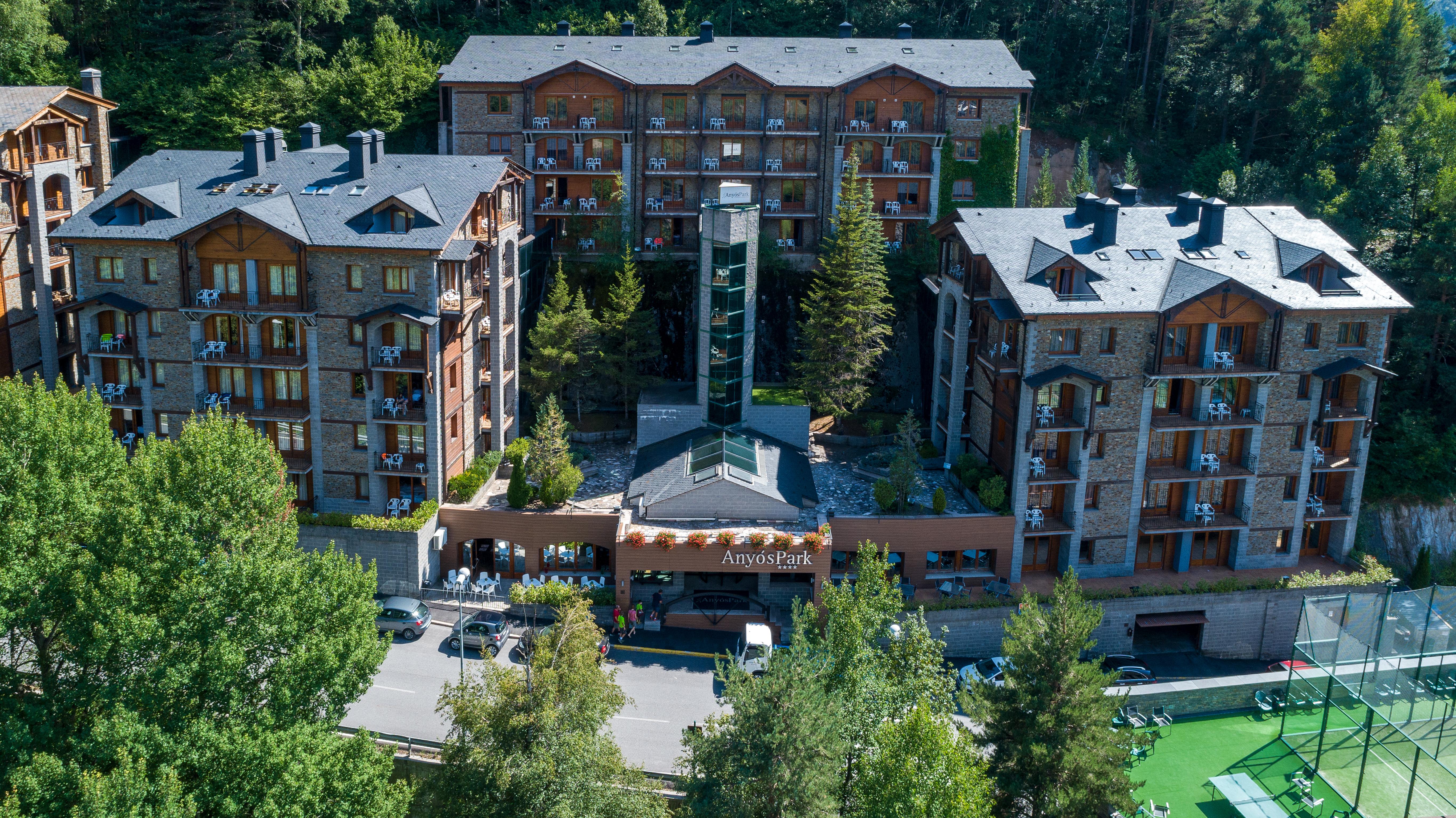 Aparthotel Anyospark Mountain & Wellness Resort La Massana Exterior photo