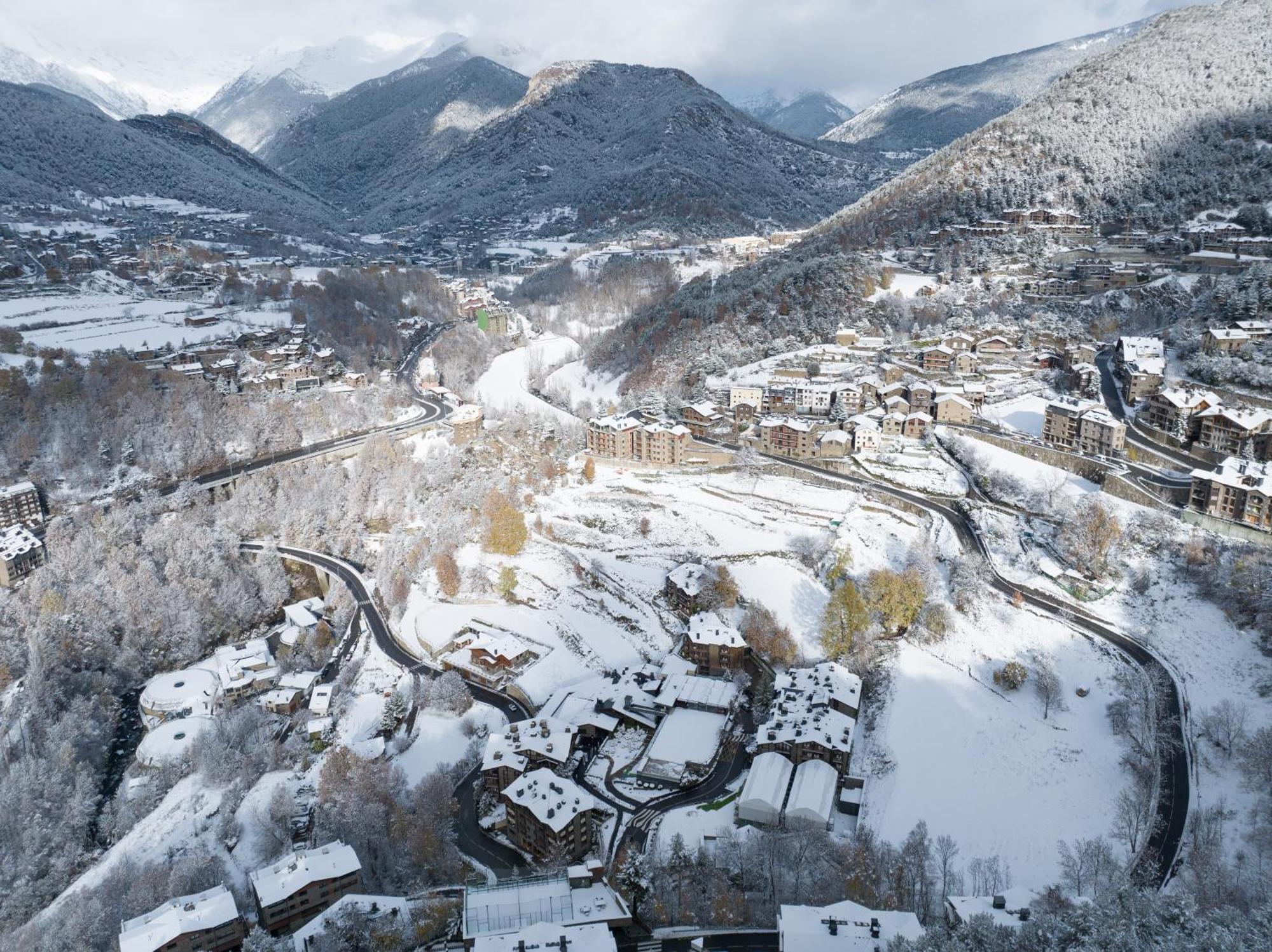 Aparthotel Anyospark Mountain & Wellness Resort La Massana Exterior photo