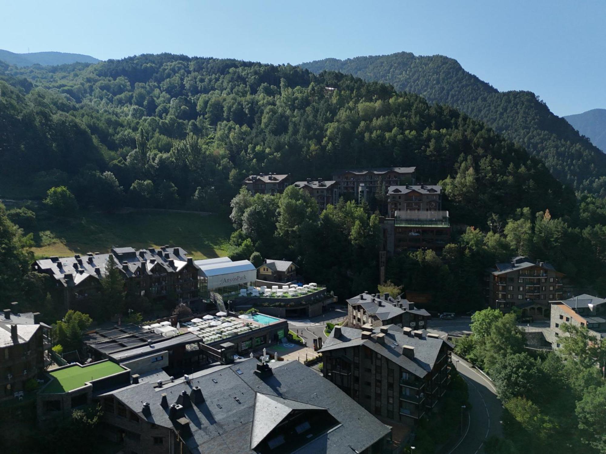 Aparthotel Anyospark Mountain & Wellness Resort La Massana Exterior photo